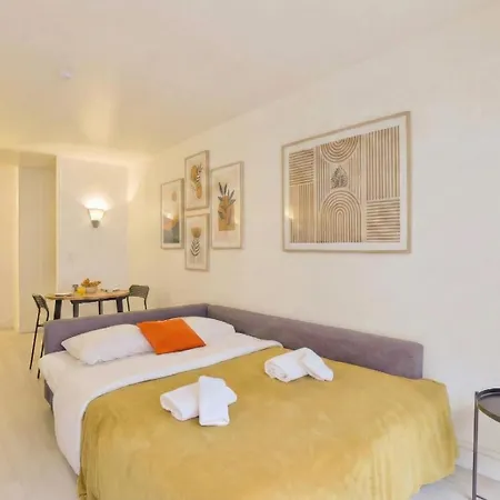 Appartamento Cozy Comfortable In The Heart Of 12th